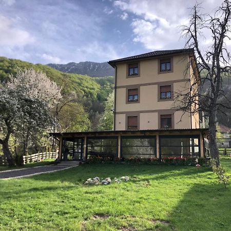 Zvjezdana Dolina Garni Hotel Andrijevica Exterior photo